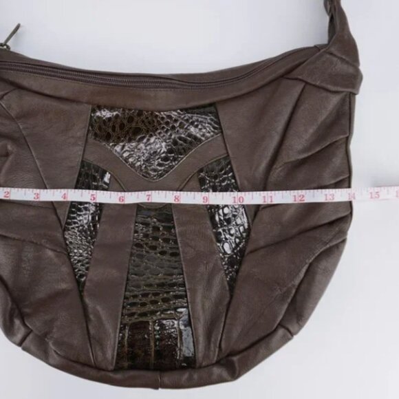 LEATHER LOFT Brown Full Grain Cowhide Crossbody Bag - Picture 7 of 10